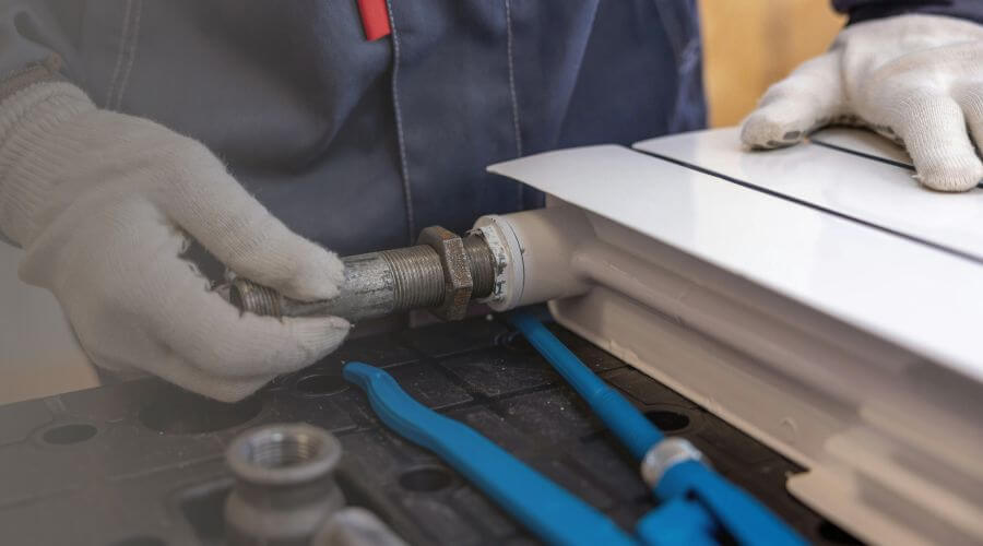 Professional water heater repair services in Stockland, IL